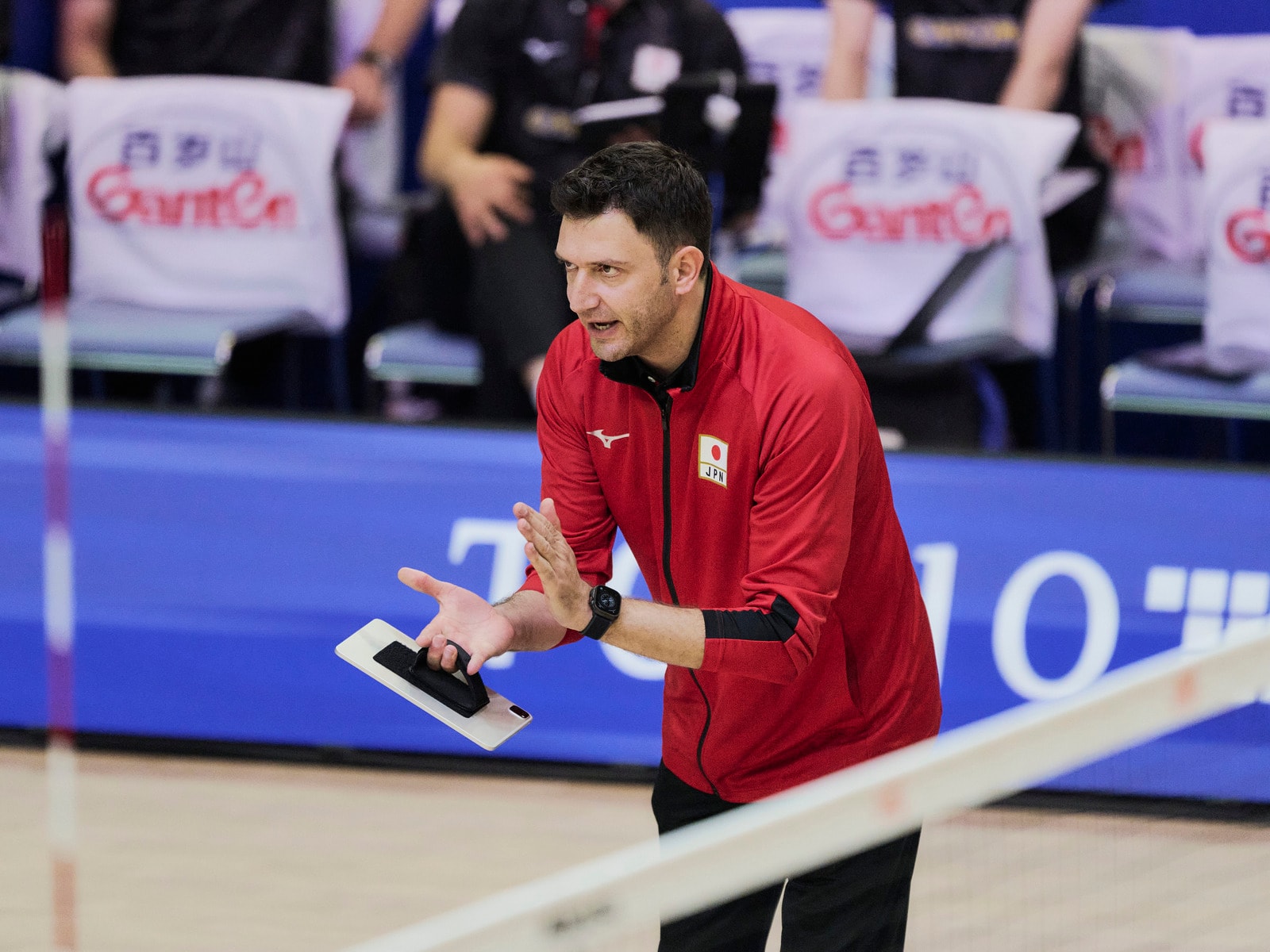 アクバシュ監督は‟育てながら勝つ”を目標に掲げる　Yuki Suenaga