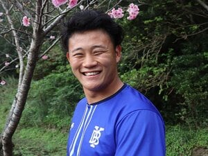 WBC合流前の今永昇太は「最速151km→実戦投球でホッとした表情」、鶴岡コーチの送球が美しい…二軍に主力多数、DeNAキャンプ観察