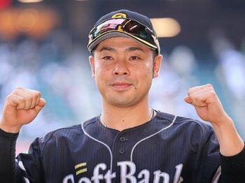 ホームラン消えたプロ野球で“ただ1人”別次元…ソフトバンク近藤健介に番記者直撃「なぜ打てる？」仲良し後輩・大谷翔平“2人とも三冠王”の現実味＜Number Web＞ photograph by JIJI PRESS