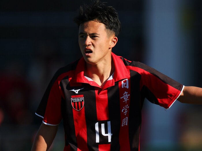 「ベルギーでは15歳で月40万円もらえる」“高校サッカーの天才たち”が次々に海外流出している問題…Jリーグは危機感を持つべき?「マンUも日本人スカウトを雇用」<Number Web> photograph by AFLO