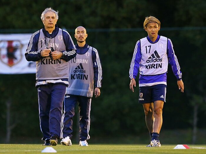 守備意識、裏への抜け出し、日の丸。宇佐美貴史が代表で手に入れたもの。＜Number Web＞ photograph by AFLO