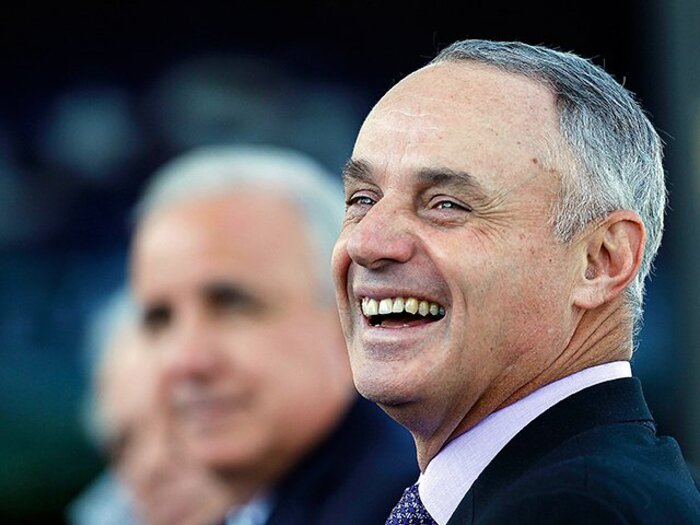 新コミッショナーと妙な提言。～MLBが極端な守備シフトを禁止？～＜Number Web＞ photograph by Getty Images