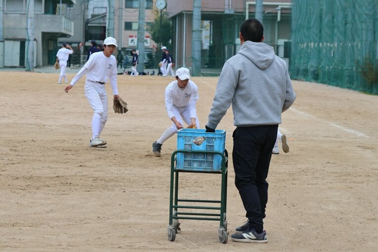 「古豪」市岡高校の練習風景　©Fumi Sawai