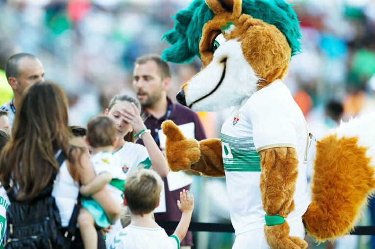 「久保建英が信頼され始めた」証拠かも…ソシエダサポの「Take,Take」に日本人カメラマンが感じた“海外組あるある”とは(6)