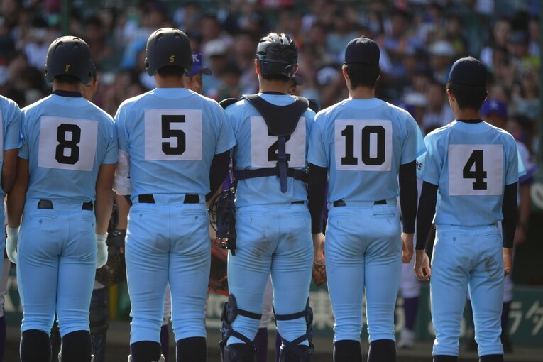 【コマ送りで見る】第100回大会、語り継がれる甲子園の名場面「９回無死満塁から２ランスクイズの決定的瞬間を振り返る　©Hideki Sugiyama