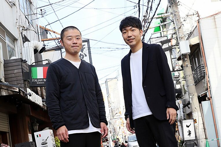 2020年M-1で2度目の決勝進出。8位だったアキナの山名文和、秋山賢太（右） ／ photograph by Shigeki Yamamoto