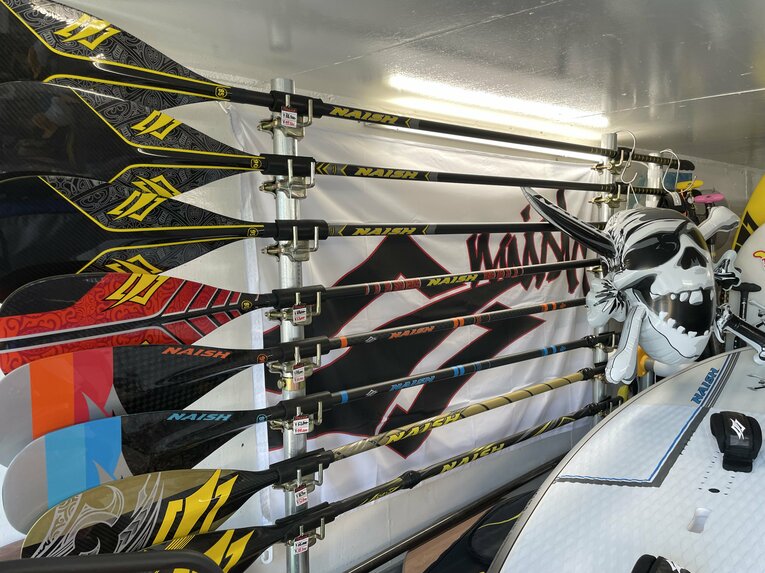 「TAKA SLIDE」店内の様子　 ©Takashi Ishizuka