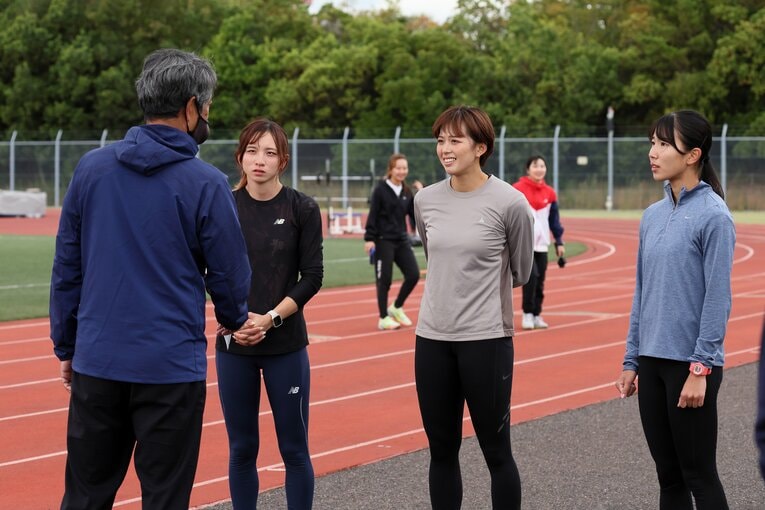 伊東浩司監督とのコミュニケーションも重要　©Shigeki Yamamoto