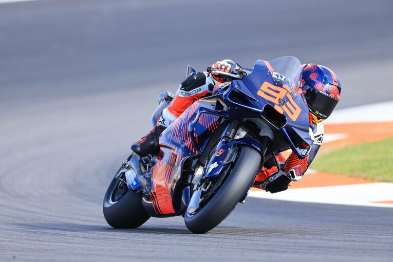 バレンシアテストのマルケスの走り　©Satoshi Endo