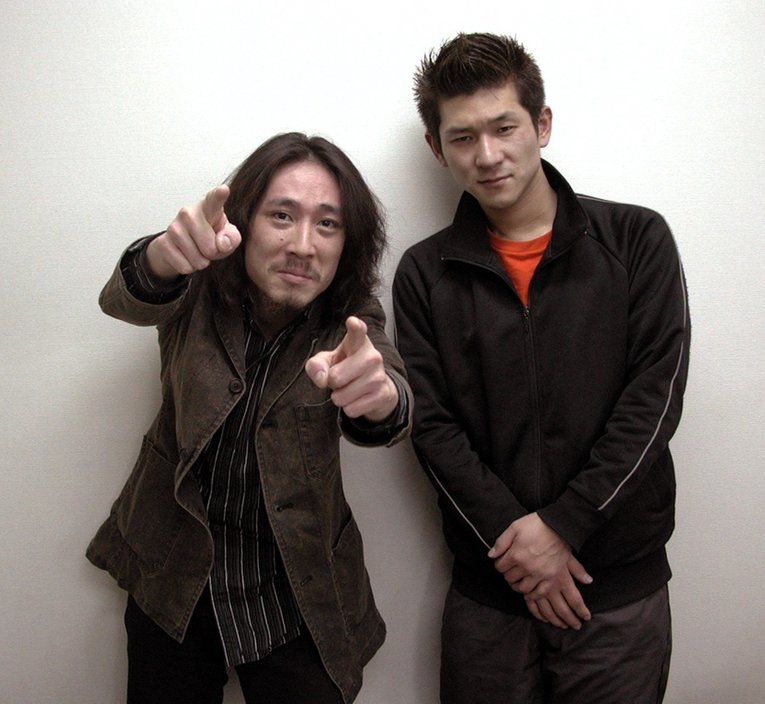 2001年に結成された笑い飯。翌02年～10年まで9年連続M-1ファイナリスト（大会記録）になり、M-1の申し子とも言われる。写真は03年　©Sankei Shimbun