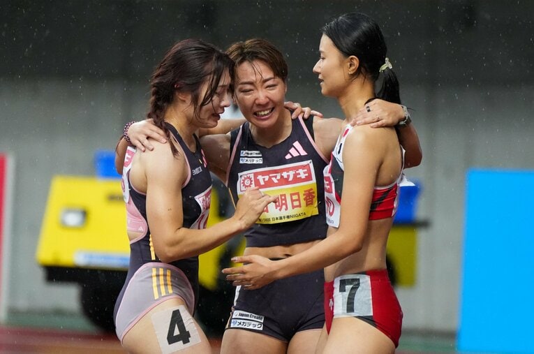 「史上最高レベル」の日本選手権だった女子100ｍハードル。左から優勝した福部、3位の寺田、2位の田中　©Satoshi Wada