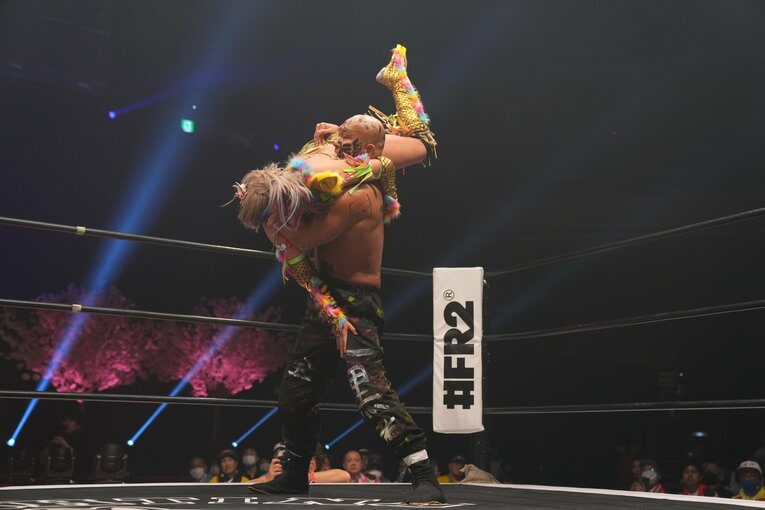 「お前、あの騒動があったのによく来たな」“今のプロレス批判”で炎上した前田日明に、ウナギ・サヤカがモノ申した真意「ぶん殴られようが…」(85)