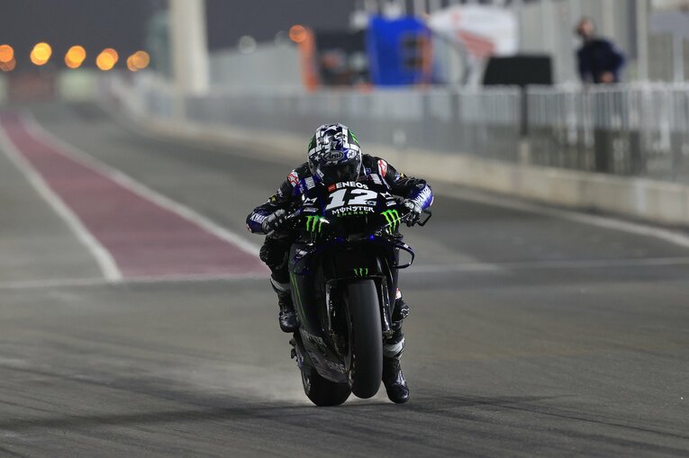 コース上でスタートの練習に取り組むビニャーレス。弱点を克服すればチャンピオンもありうる素材だ