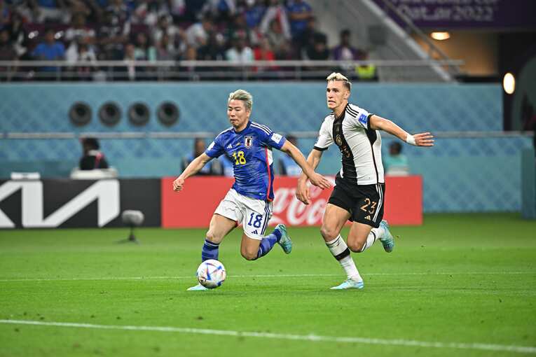 浅野拓磨の逆転ゴールの連続写真（3枚目／全9枚）©Takuya Kaneko/JMPA