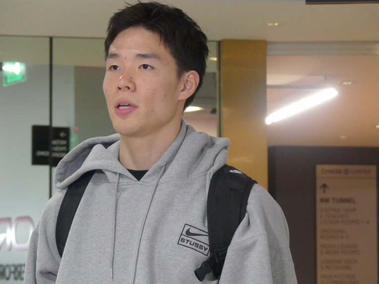 会見でNBA入りへの強い思いを語った馬場　©Yoko Miyaji