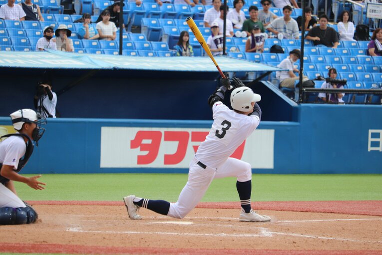 関東一戦では光永のバットから快音は響かず　©︎Yu Takagi
