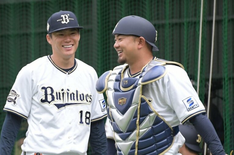 紅白戦では山本由伸らWBC組のボールを受けた森友哉（27歳）。新シーズンに向けて、リードのイメージを膨らませていた　©Sankei Shimbun