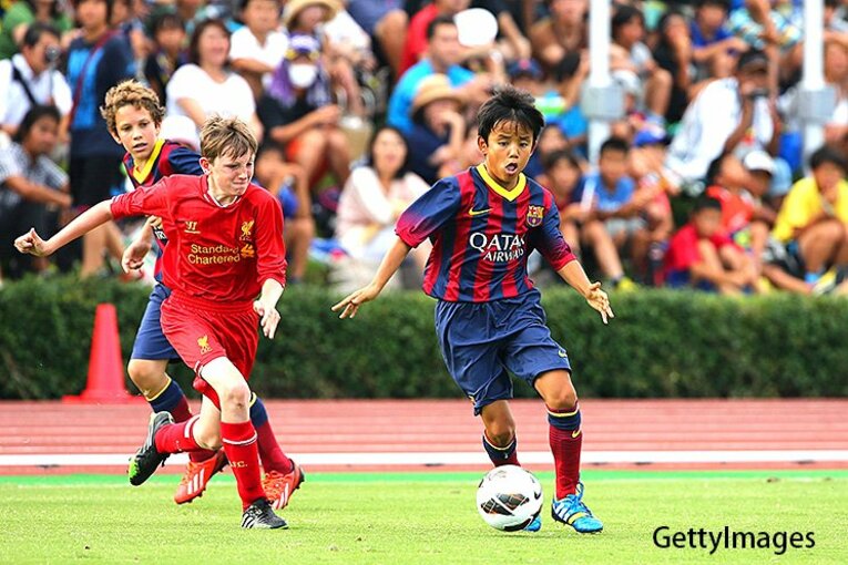 久保建英のバルサ12歳時＆ラモスとの談笑、見たことある？ 成長を名場面で振り返る(11)