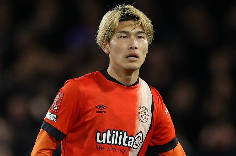 1月にルートン・タウンに移籍した橋岡大樹（24歳）。冨安健洋（アーセナル）、三笘薫（ブライトン）、遠藤航（リバプール）に続き、今季プレミアでプレーする4人目の日本人となった ／ photograph by Getty Images