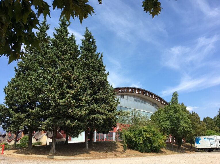 ホームアレーナ「パラ・バルトン」（筆者撮影）