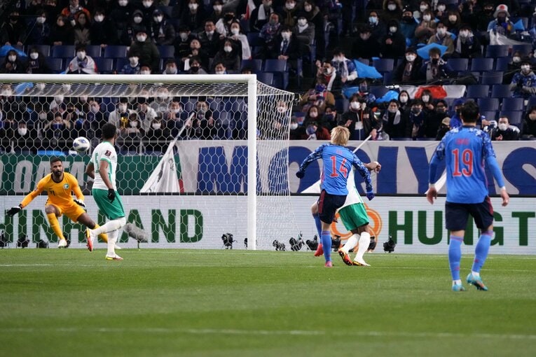 伊東純也のゴールシーン　©Getty Images