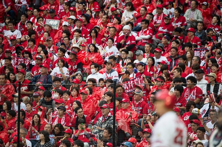 どんな瞬間も「絵になる男」広島カープ・新井貴浩監督の現役時代　©︎Nanae Suzuki