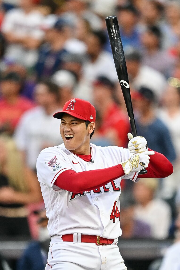 2021年ホームランダービーで笑顔の大谷　©Getty Images