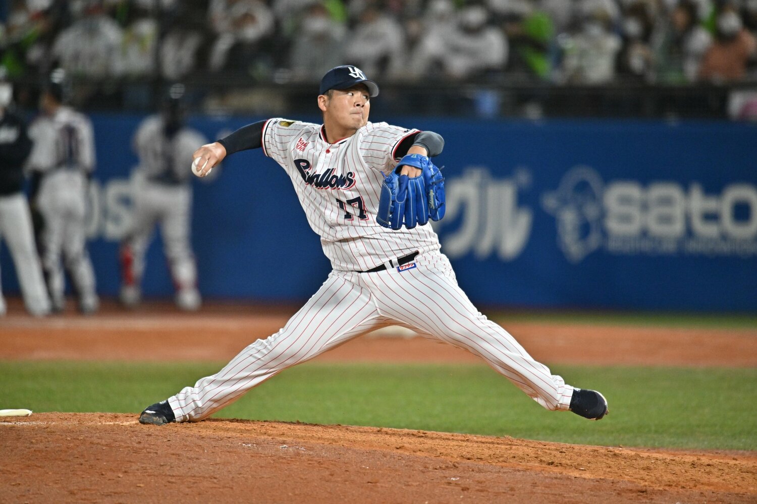 抜群の働きを見せる清水　©Hideki Sugiyama