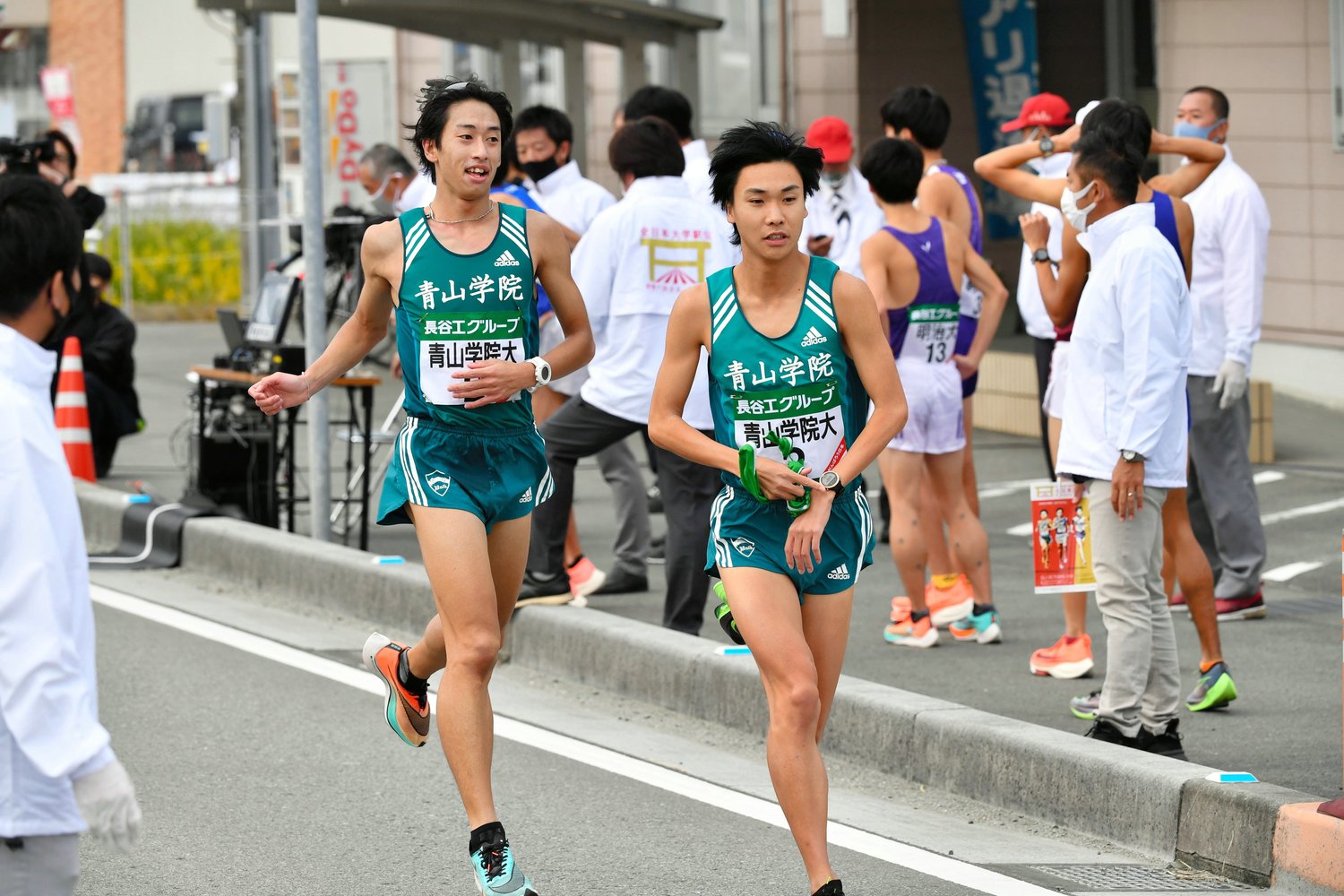 青学アンカーは 隠れ主役 駒大エースが3区で勝負 箱根駅伝 四強 の区間配置を予想してみた 駅伝 Number Web ナンバー