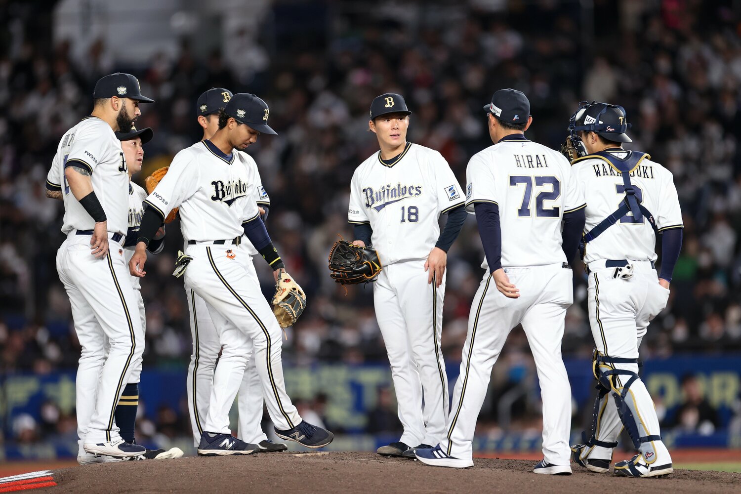 山本の6回1失点でまとめる投球はさすがだった　©JIJI PRESS