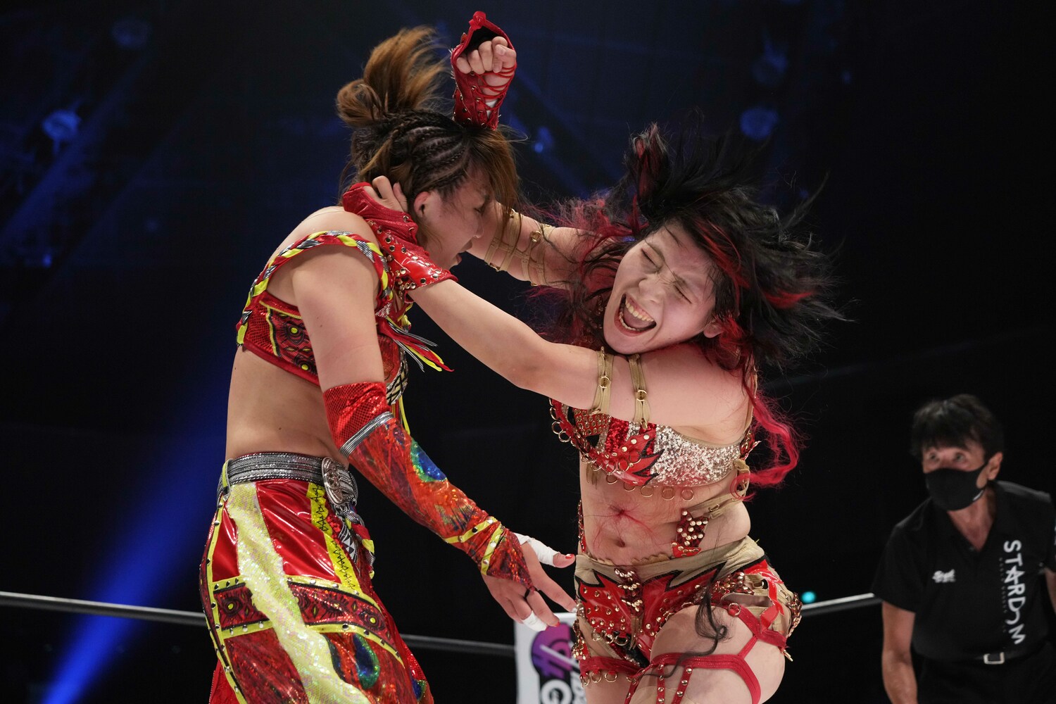 7月31日、林下詩美は『5★STAR GP』で因縁の朱里と激闘を繰り広げた