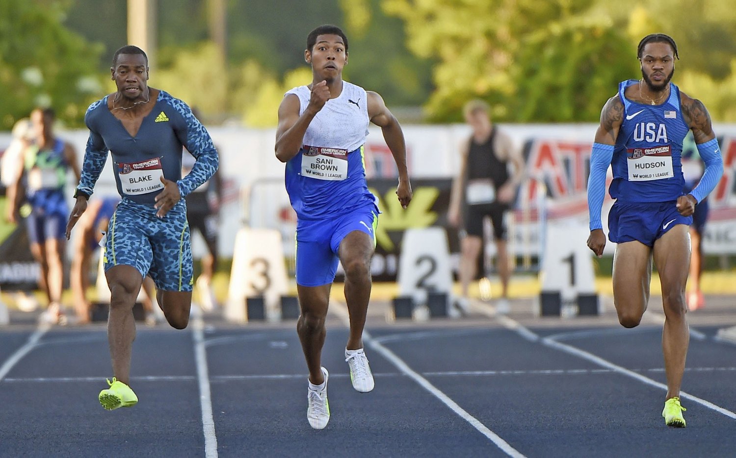 今季初レースとなった米フロリダ州の陸上競技会で100mに出場し、10秒25を記録　（C）KYODO