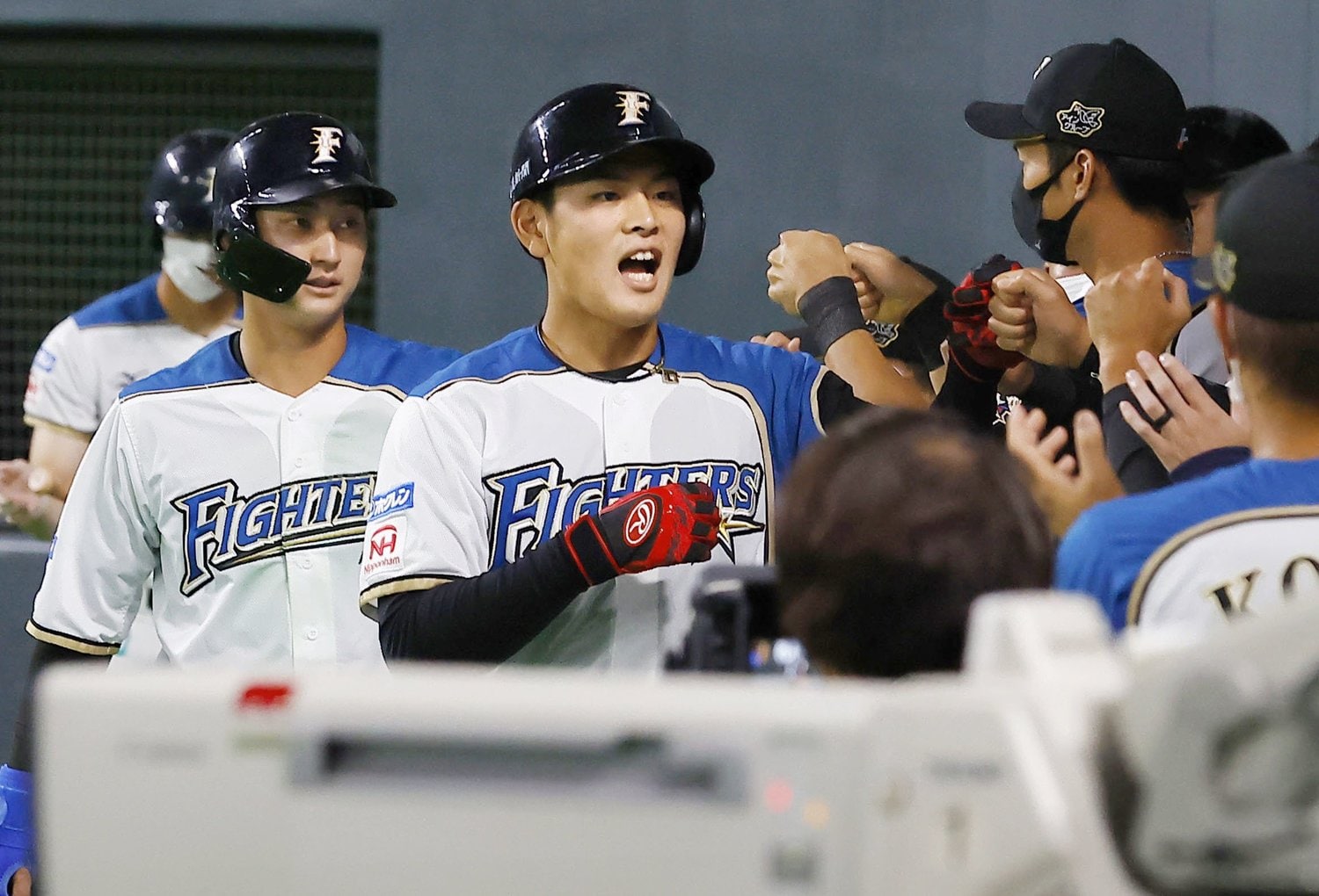 日本ハムで中軸を任されつつある野村　©Kyodo News