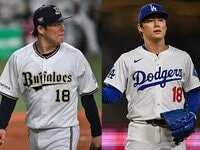 なびく髪、週休2日制、異色のユニフォーム…甲子園初出場・浜松開誠館の「高校野球離れ」した柔軟さ 元プロ監督は“筋肉＞技術”改革に着手 - 高校野球 -  Number Web - ナンバー