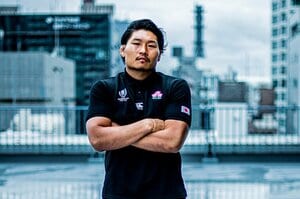 稲垣啓太、「0.166秒」の微笑み。笑わない男とカメラマンの真剣勝負。