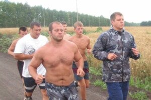 【必読】“ウクライナ生まれ”のヒョードルが「私の故郷はロシア」と語った理由…ワリエワらを輩出した「サンボ70」指導者の差別発言も