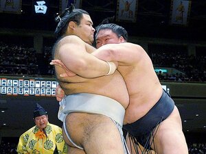 昇進なるか豪栄道と高安、九州場所の重圧に勝てるか。～琴奨菊も、稀勢の里も、プレッシャーに負けた～