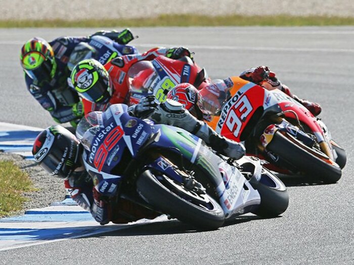 “最高のバトル”を経てラスト2戦へ。混戦がMotoGP王座に与える影響は？＜Number Web＞ photograph by Satoshi Endo