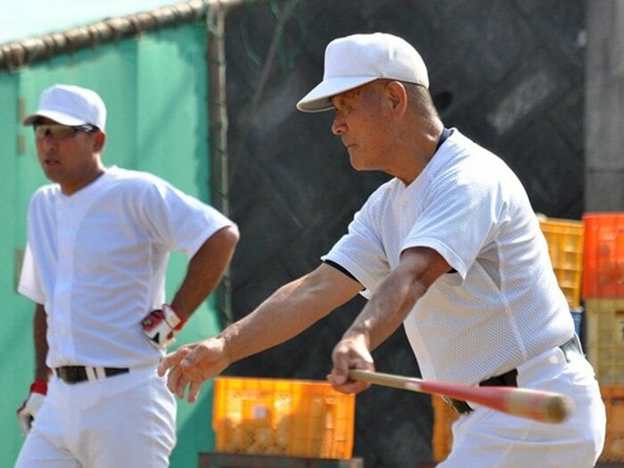 智弁和歌山と高嶋仁は死なず。「人を蹴飛ばしたらあかんので（笑）」＜Number Web＞ photograph by Kyodo News