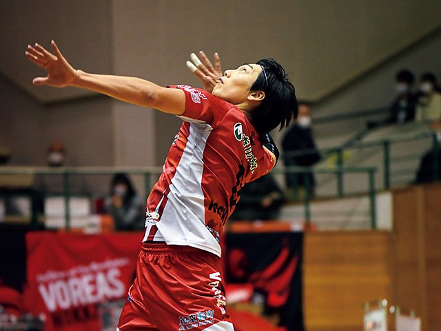 Vリーグ・36歳 越川優の成長し続ける“バレー脳” 3年ぶりのインドア復帰