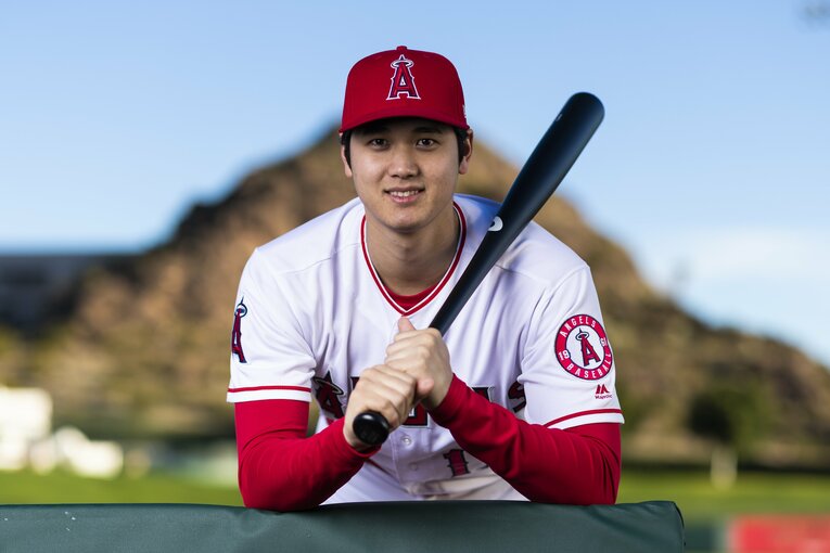 メジャー2年目（2019年）の球団公式ポートレート。自然の中でパシャリ　©Getty Images