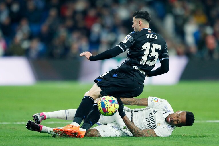 「クボのソックスに穴が！」バルサに続きマドリーも“久保建英が脅威”だった…現地撮影で感じた出色の貢献「クロースが苦虫を」(46)