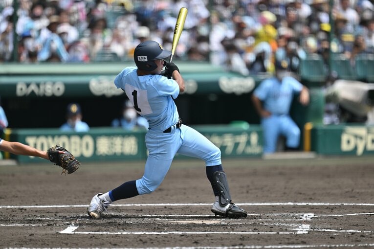 山田の打席。レフト前ヒットの1打席目　©Hideki Sugiyama