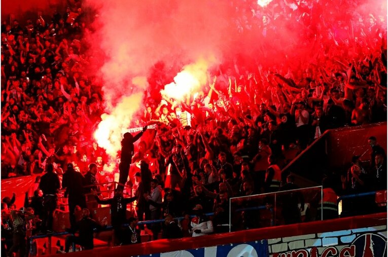 「PSGメッシ」の初得点と“FKの壁で寝転び”、ネイマールとの友情を撮った… 18歳のバルサ新10番ファティも復活〈激写〉(23)