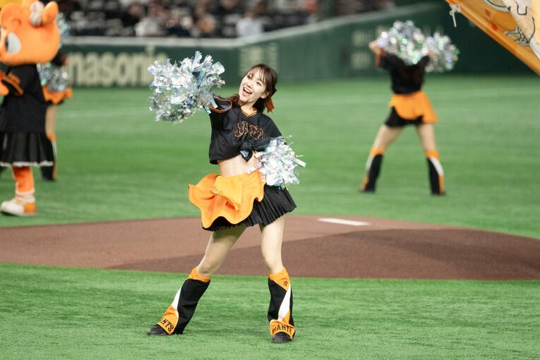 東京ドームを盛り上げる「VENUS」大倉かりんさん　©Miki Fukano