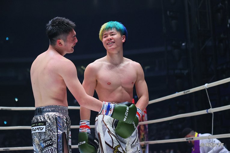 那須川天心「もうやりたくないです（笑）」 格闘技史上初の“1vs3マッチ”はなぜ神童の調子を狂わせたのか(11)