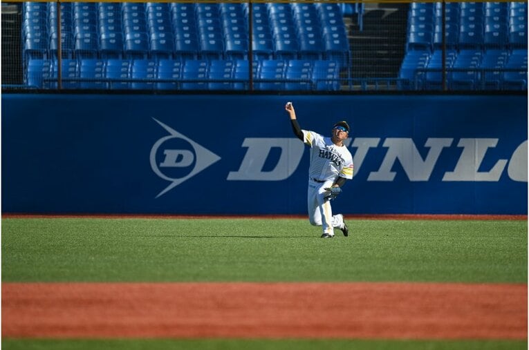 《異例の戦力外通告》が続く終盤戦と浅尾拓也を抜いたヤクルト3年目ドラ1・清水昇の日本新「48ホールド」 〈週刊セパ記録〉(16)