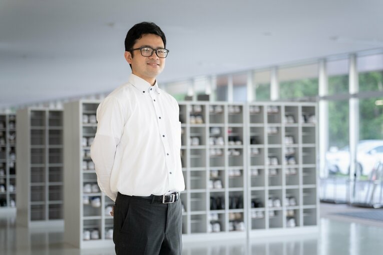 現在は中学校で教鞭を執る大場。クイズ研究部の顧問も務める　©︎Shiro Miyake