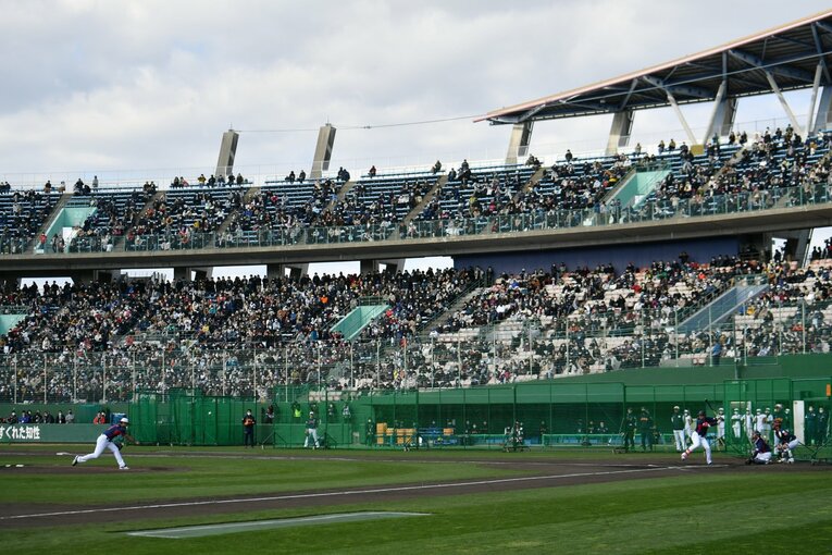 ダルvs村上の球場内の様子　©︎Hideki Sugiyama