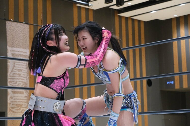 学級委員長も務めた「高校生レスラー」 吏南（17歳）がタイトル戦で見せた“肩書き以上の可能性”…来春の卒業後はプロレス専念へ(56)